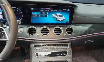 Mercedes-Benz E-Class 2023, 40437 км, за 27743.64 USD - фото 15
