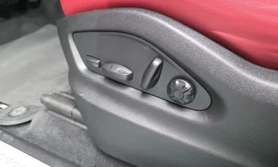 Porsche Cayenne 2023, 34260 км, за 65981.9 USD - фото 31