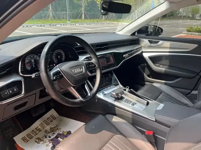 Audi A6L 2024, 30000 км, за 39110.48 USD