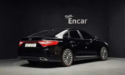 Hyundai Grandeur 2013, 141528 км, за 3185.33 USD