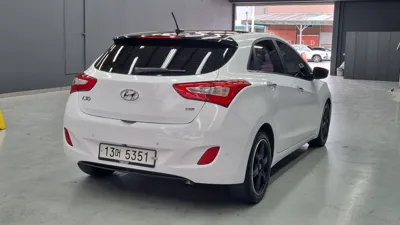 Hyundai i30 2014, 99041 км, за 3893.91 USD