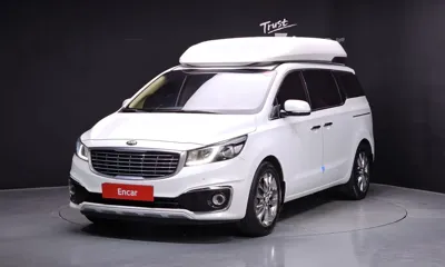 Kia Canival · 2017 год
