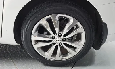 Kia Canival 2017, 187761 км, за 7817.59 USD