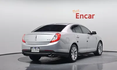 Lincoln MKS 2014, 126678 км, за 2990.31 USD - фото 2