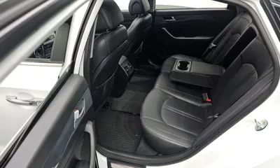 Hyundai Sonata 2015, 145793 км, за 6078.62 USD - фото 11
