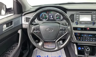 Hyundai Sonata 2015, 145793 км, за 6078.62 USD - фото 15