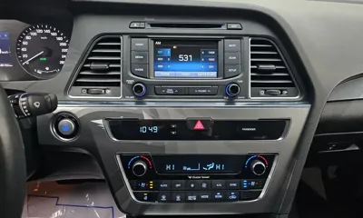 Hyundai Sonata 2015, 145793 км, за 6078.62 USD - фото 16