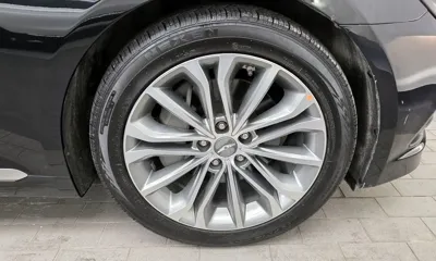 Hyundai Genesis 2016, 195896 км, за 5087.54 USD