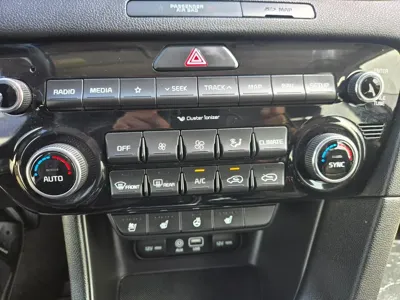 Kia Sportage 2018, 154175 км, за 8196.73 USD - фото 14