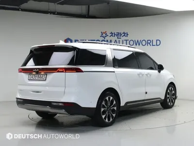 Kia Canival 2023, 137267 км, за 16604.8 USD