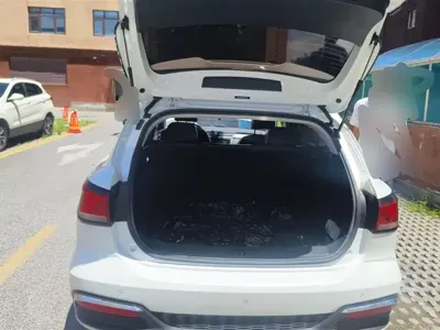 Roewe ei5 2019, 116800 км, за 5885.7 USD