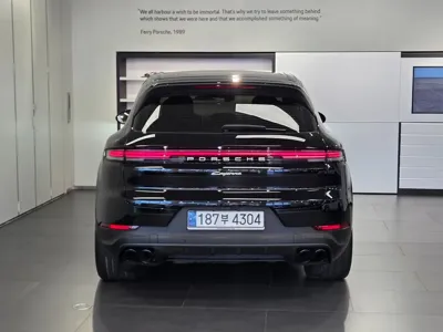 Porsche Cayenne 2024, 6446 км, за 90586.85 USD