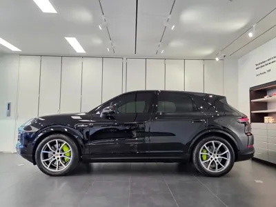 Porsche Cayenne 2024, 6446 км, за 90586.85 USD - фото 6