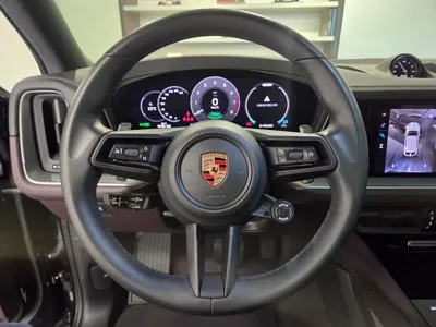 Porsche Cayenne 2024, 6446 км, за 90586.85 USD - фото 11
