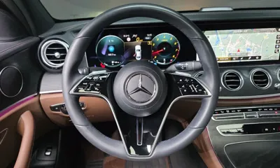 Mercedes-Benz E-Class 2023, 22135 км, за 28990.24 USD - фото 16