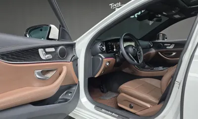 Mercedes-Benz E-Class 2023, 22135 км, за 28990.24 USD - фото 26