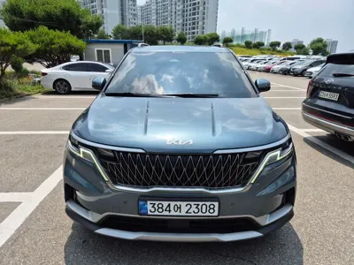 Kia Canival · 2023 год