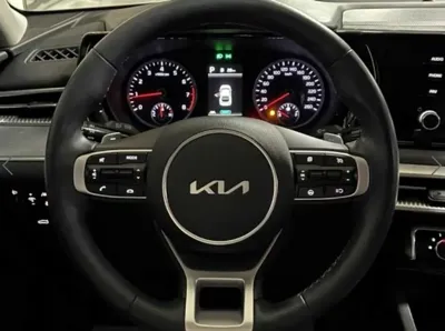 Kia K5 2023, 38671 км, за 13326.39 USD - фото 10