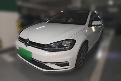 Volkswagen Golf · 2020 год