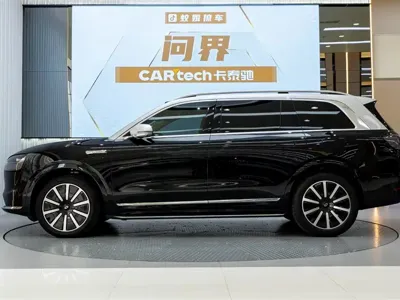 AITO 问界 AITO M9 2024, 32000 км, за 51178.21 USD