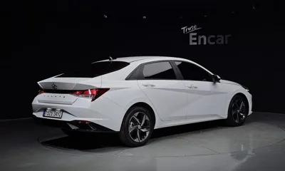 Hyundai Avante 2021, 74084 км, за 10936.4 USD