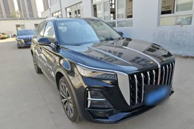 Hongqi HS5 2023, 4100 км, за 20142 USD