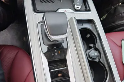 Hongqi HS5 2023, 4100 км, за 20142 USD - фото 21