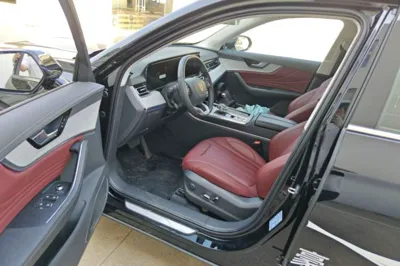 Hongqi HS5 2023, 4100 км, за 20142 USD - фото 23