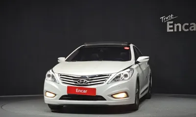 Hyundai Grandeur 2012, 174762 км, за 2561.74 USD