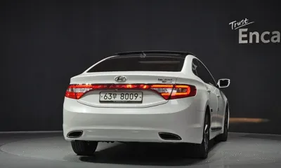 Hyundai Grandeur 2012, 174762 км, за 2561.74 USD