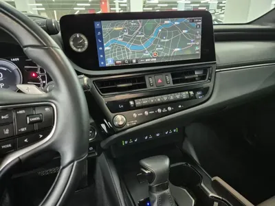 Lexus ES 2023, 39821 км, за 31836.68 USD - фото 7