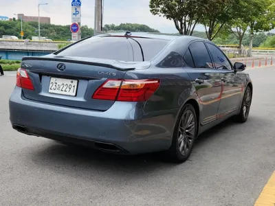 Lexus LS 2010, 193007 км, за 3835.4 USD