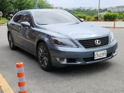 Lexus LS 2010, 193007 км, за 3835.4 USD