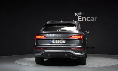 Audi Q5 2023, 40971 км, за 27697.01 USD