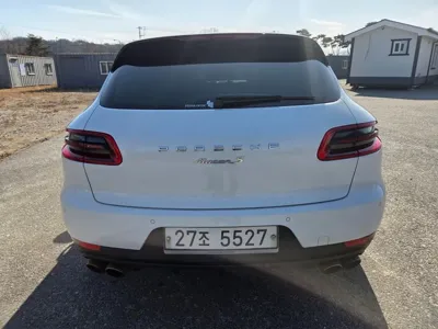 Porsche Macan 2015, 189829 км, за 14886.56 USD
