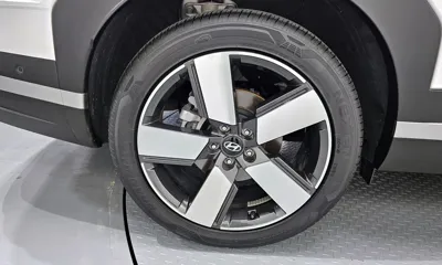 Hyundai Santafe 2024, 31799 км, за 21127.21 USD