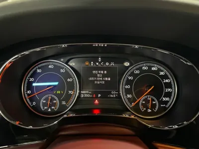 Bentley Bentayga 2020, 38700 км, за 102411.62 USD - фото 6