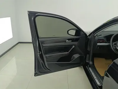 Volkswagen Lavida 2024, 11100 км, за 12365.46 USD - фото 7