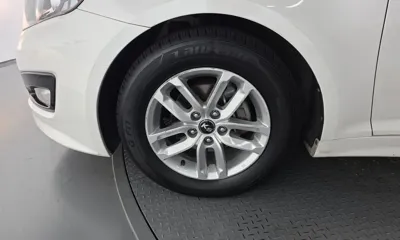 Kia K5 2013, 106871 км, за 2734.91 USD