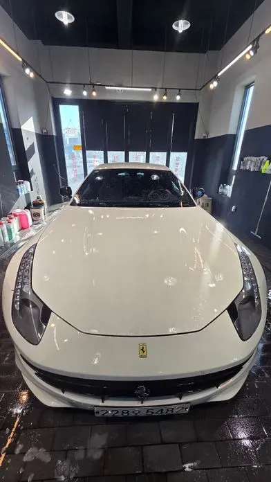 Ferrari FF · 2012 год
