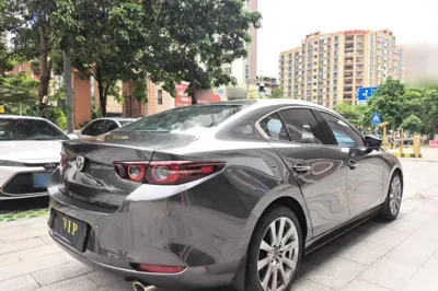Mazda Mazda 3 Axela 2021, 72000 км, за 12075 USD - фото 6
