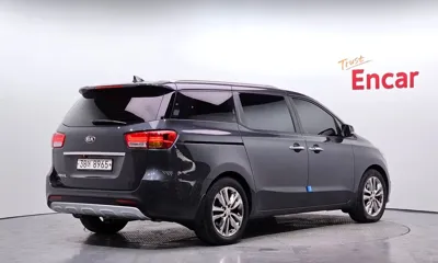 Kia Canival 2016, 177111 км, за 5798.05 USD
