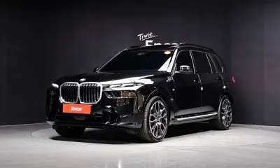 BMW X7 · 2025 год