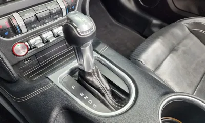 Ford Mustang 2019, 117612 км, за 12884.04 USD - фото 9