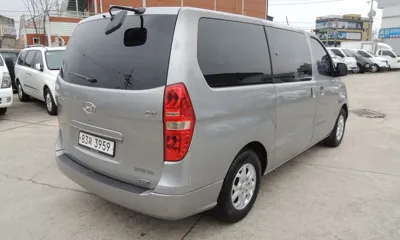 Hyundai Starex 2012, 185129 км, за 2847.68 USD