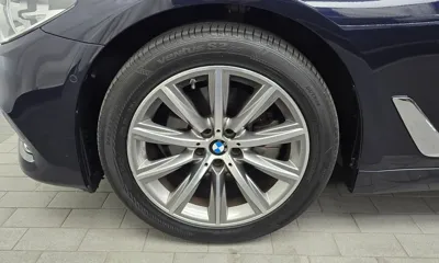 BMW 5-Series 2019, 69081 км, за 15165.55 USD