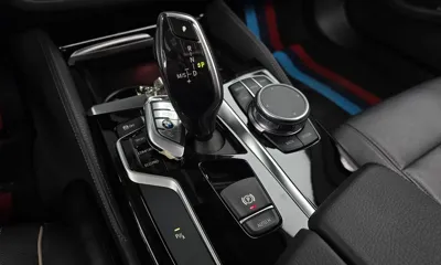 BMW 5-Series 2019, 69081 км, за 15165.55 USD - фото 9