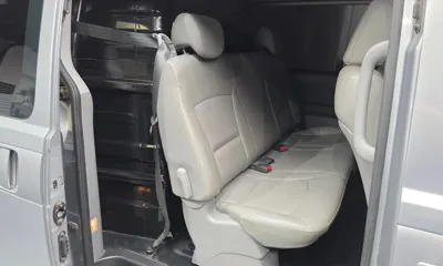 Hyundai Starex 2018, 59489 км, за 9446.26 USD - фото 11
