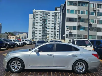 Hyundai Equus 2010, 118307 км, за 3255.84 USD