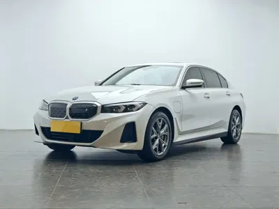 BMW i3 · 2024 год